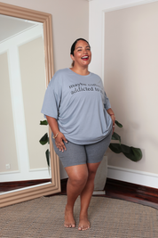 BÁSICO OVERSIZE: MAYBE COFFEE IS ADDICTED TO ME