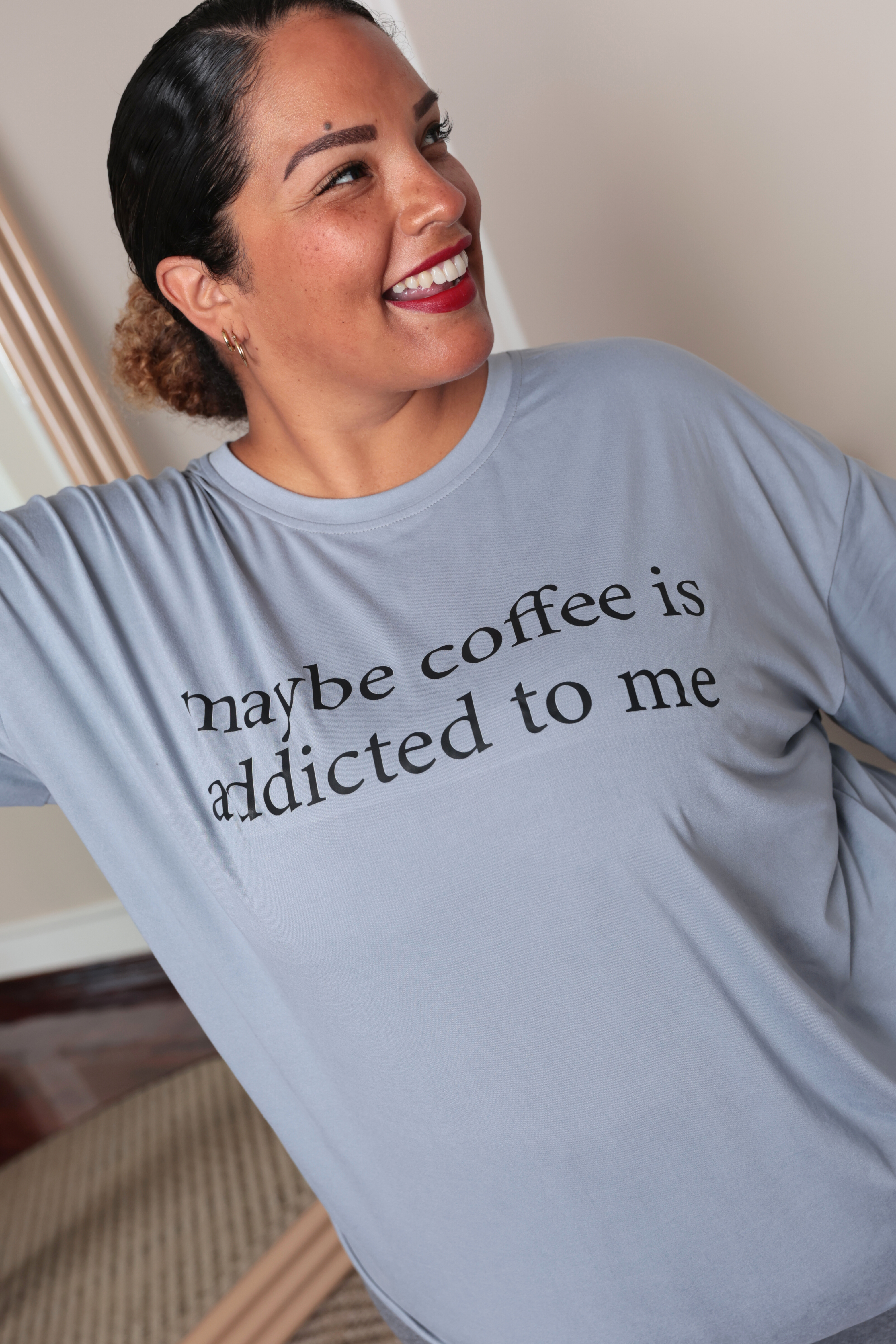 BÁSICO OVERSIZE: MAYBE COFFEE IS ADDICTED TO ME