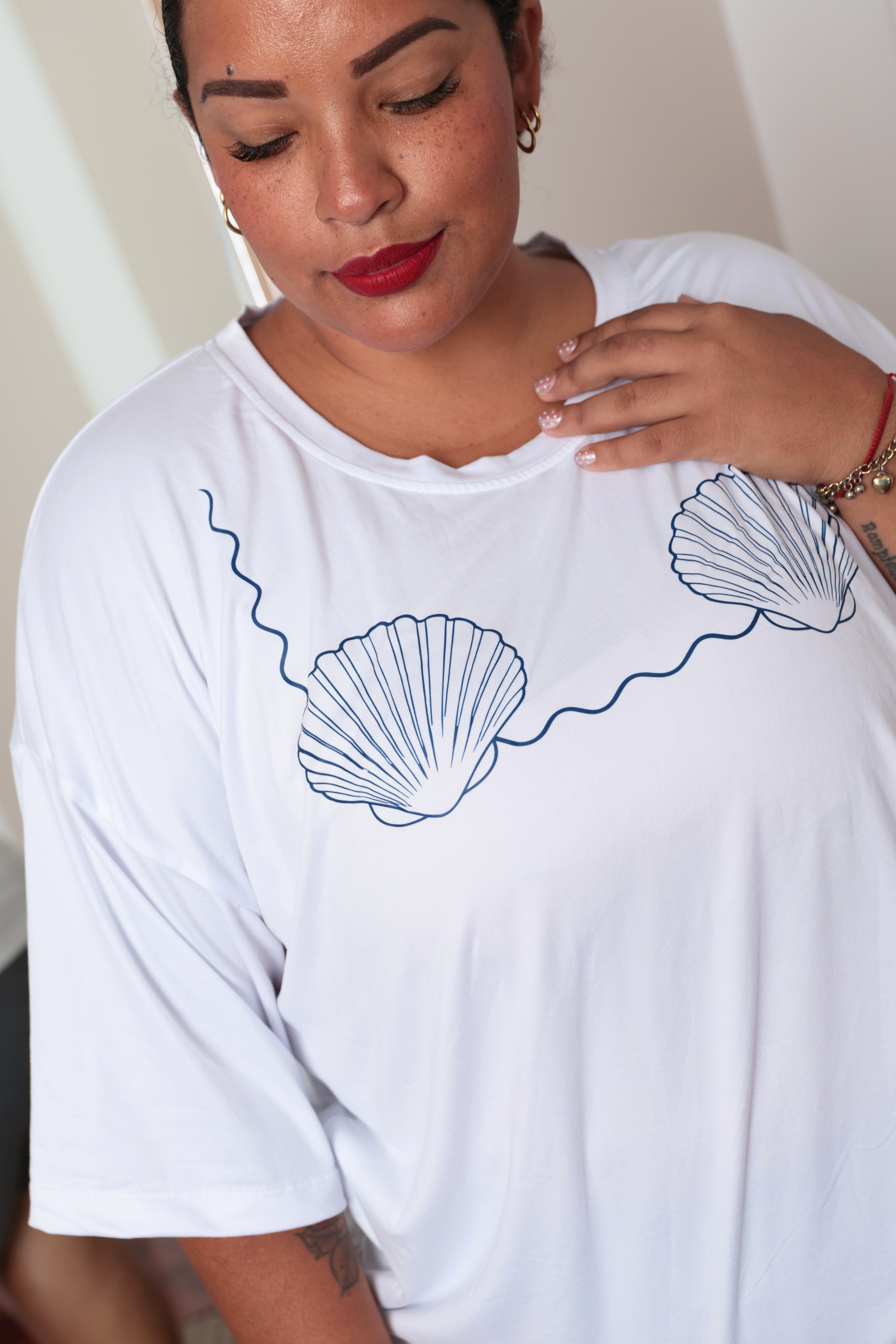 BÁSICO OVERSIZE: CONCHAS