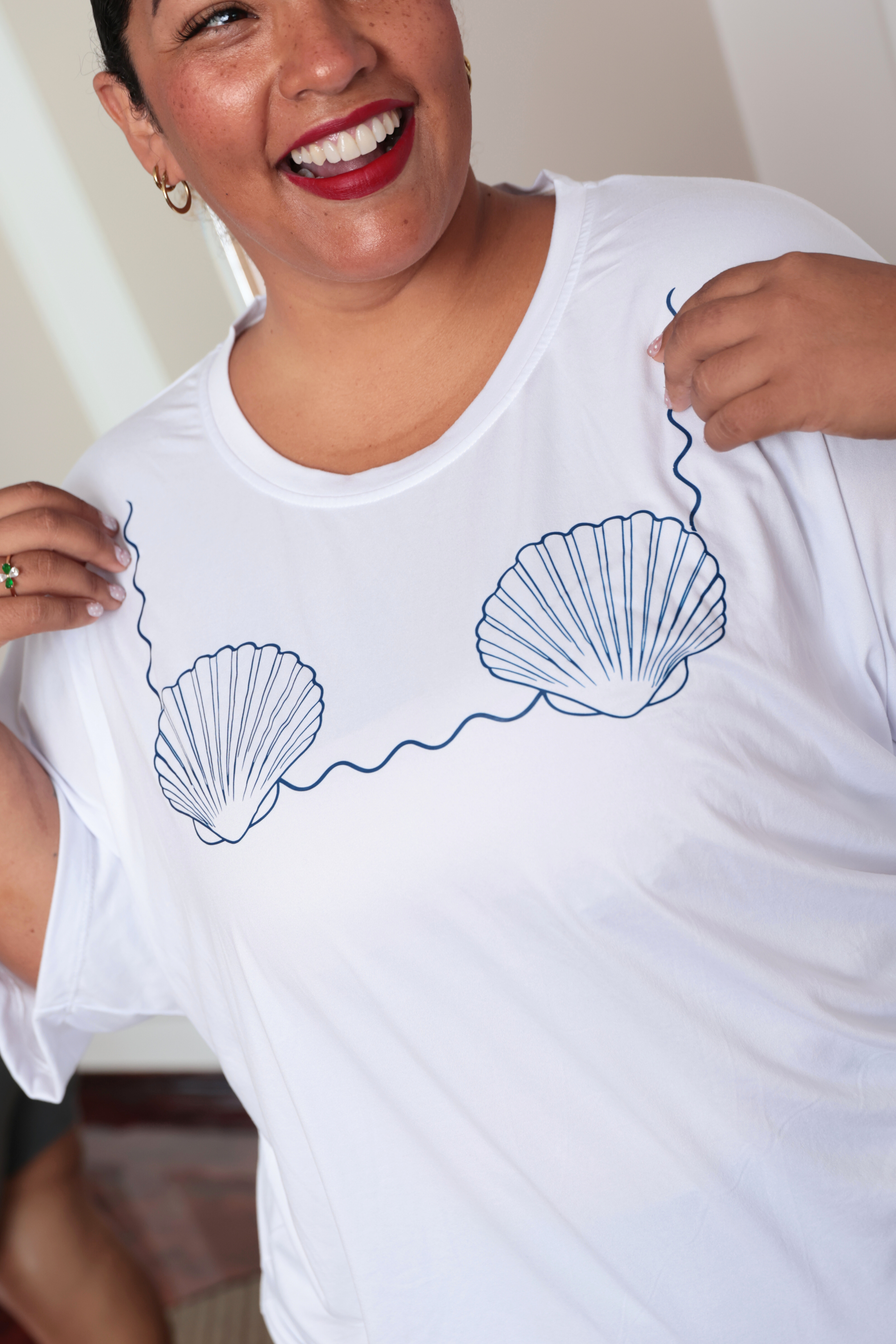 BÁSICO OVERSIZE: CONCHAS