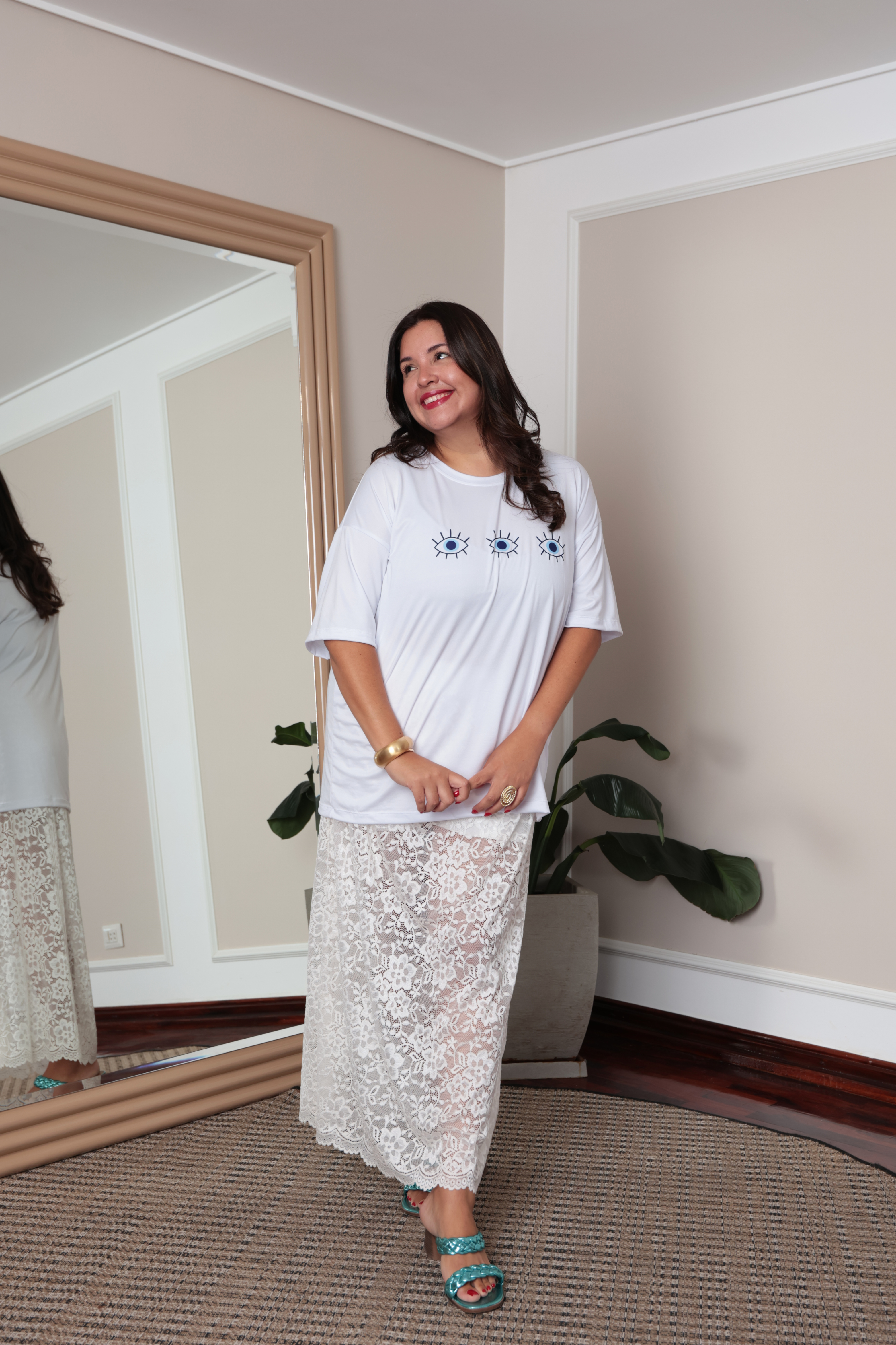 BÁSICO OVERSIZE: OJOS TURCOS